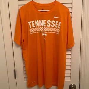 University of Tennessee size XL Nike dri-fit